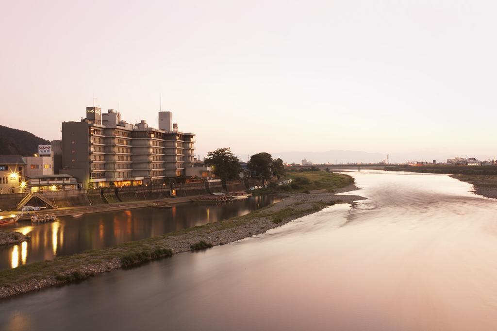 Juhachiro Hotel Gifu Bagian luar foto