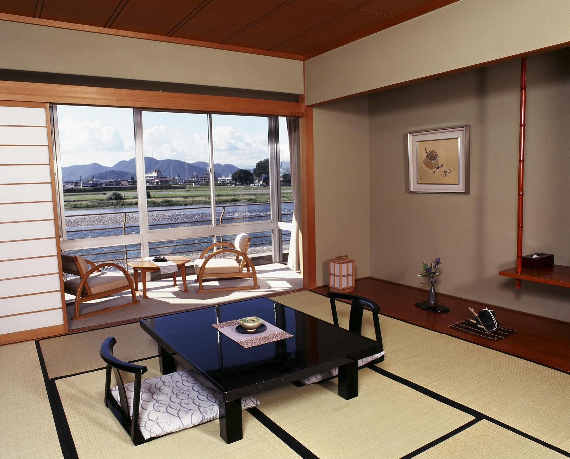 Juhachiro Hotel Gifu Bagian luar foto