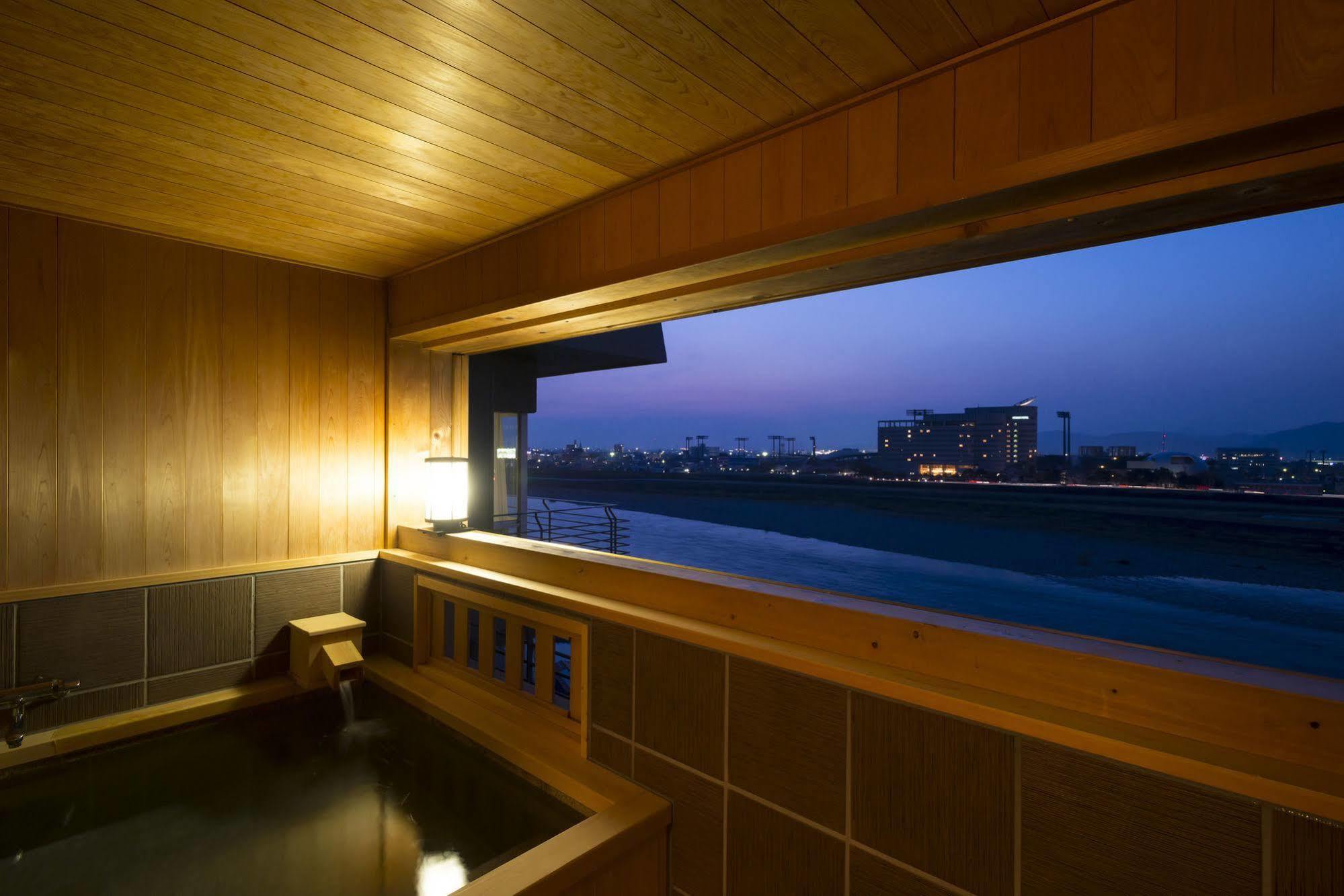 Juhachiro Hotel Gifu Bagian luar foto