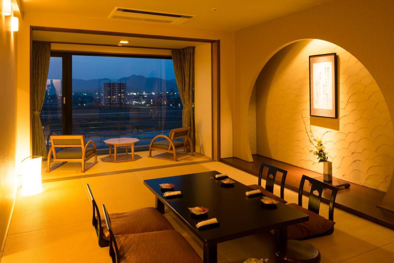 Juhachiro Hotel Gifu Bagian luar foto